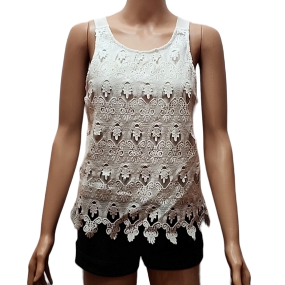 Soieblu White lace top blouse with open back Size Small